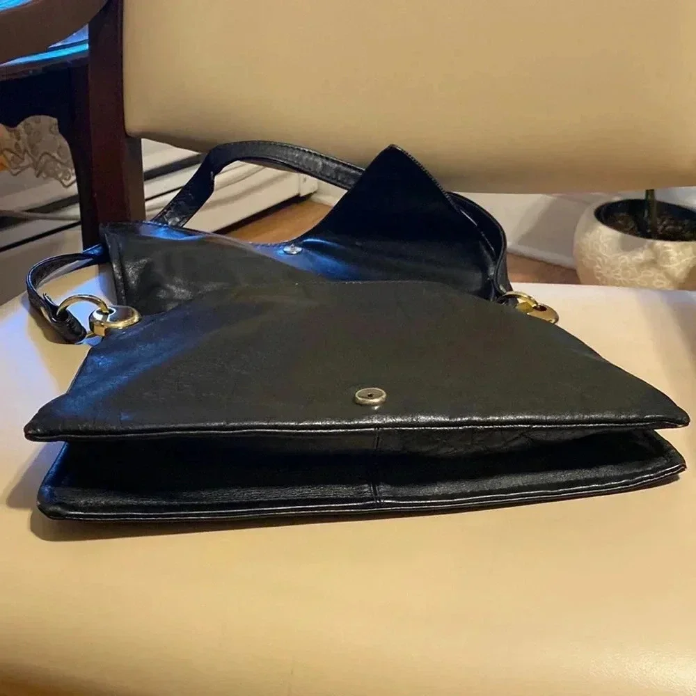 Vintage Genuine Leather Shoulder Bag Women - Great Condition - Very Elegant